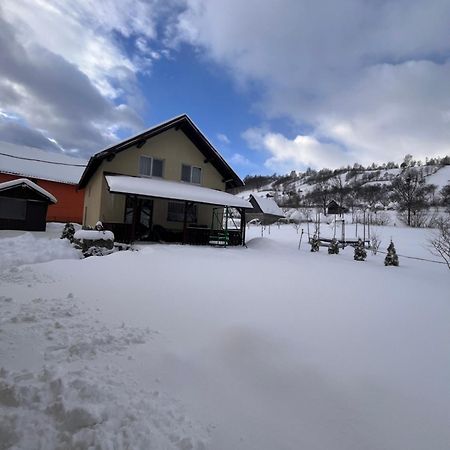 Casa In Curte La Zavate Villa Bran  Exterior photo