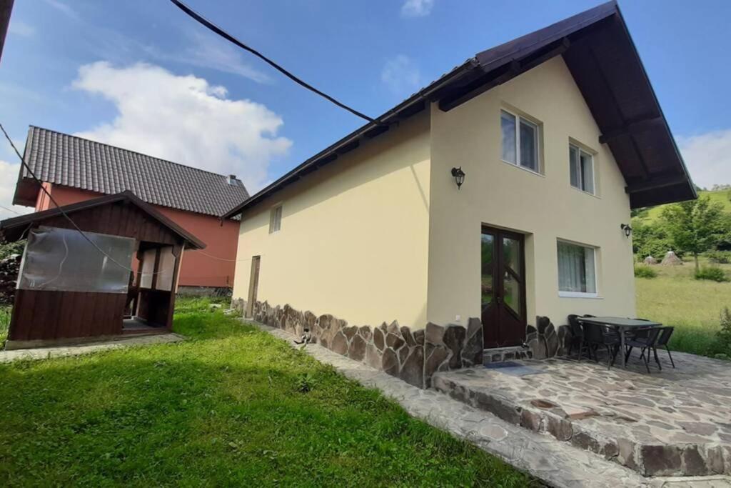 Casa In Curte La Zavate Villa Bran  Exterior photo